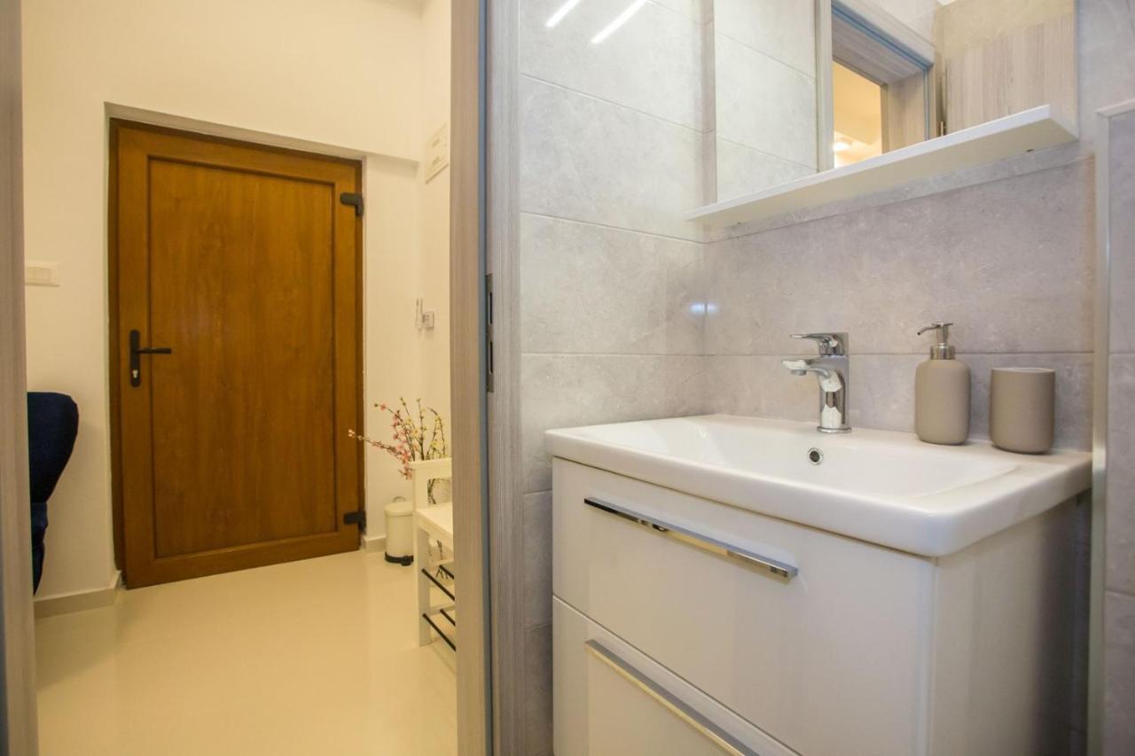 Holiday Home Camellia بوريتش المظهر الخارجي الصورة